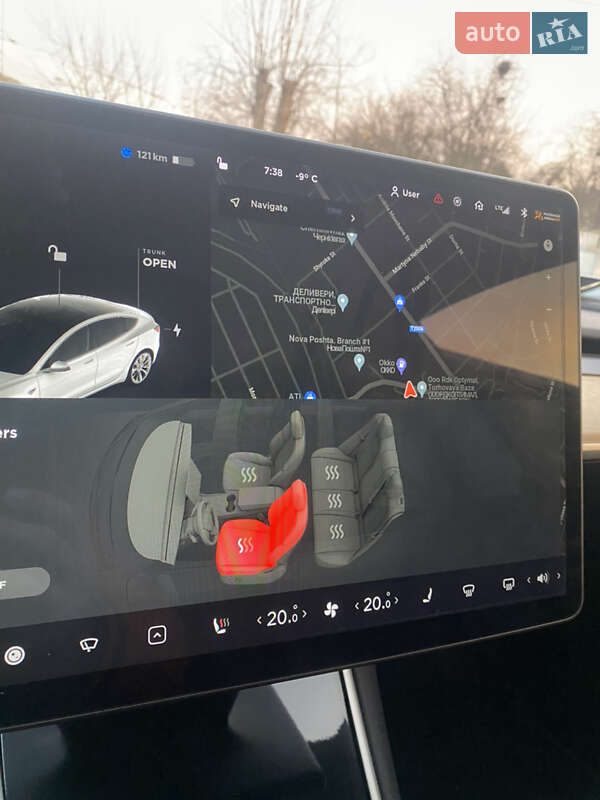 Седан Tesla Model 3 2018 в Чернигове