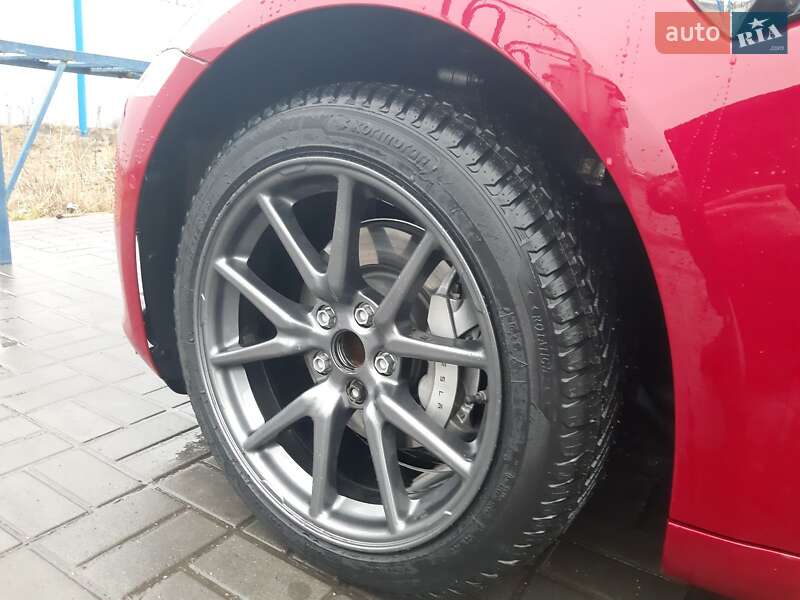 Седан Tesla Model 3 2019 в Дніпрі