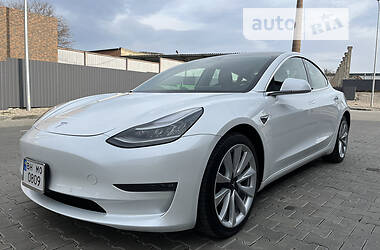 Седан Tesla Model 3 2019 в 