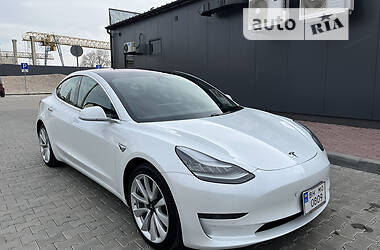 Tesla Model 3 2019 Tesla Model 3 2019