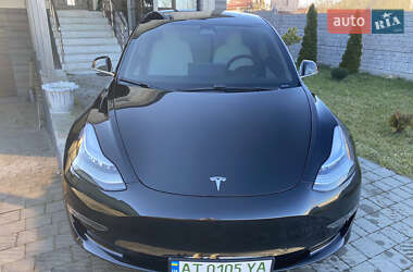 Седан Tesla Model 3 2019 в Долине