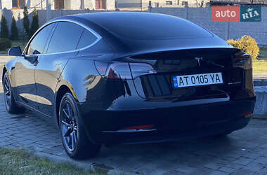 Седан Tesla Model 3 2019 в Долине