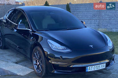 Седан Tesla Model 3 2019 в Долине