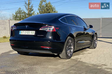 Седан Tesla Model 3 2019 в Долине