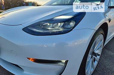 Седан Tesla Model 3 2021 в Кропивницком