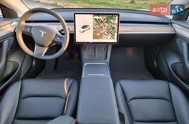 Седан Tesla Model 3 2021 в Кропивницком