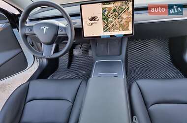 Седан Tesla Model 3 2021 в Кропивницком
