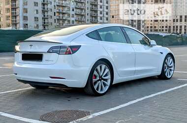 Седан Tesla Model 3 2019 в Києві