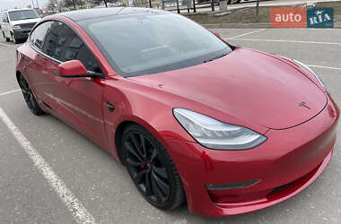 Седан Tesla Model 3 2020 в Киеве