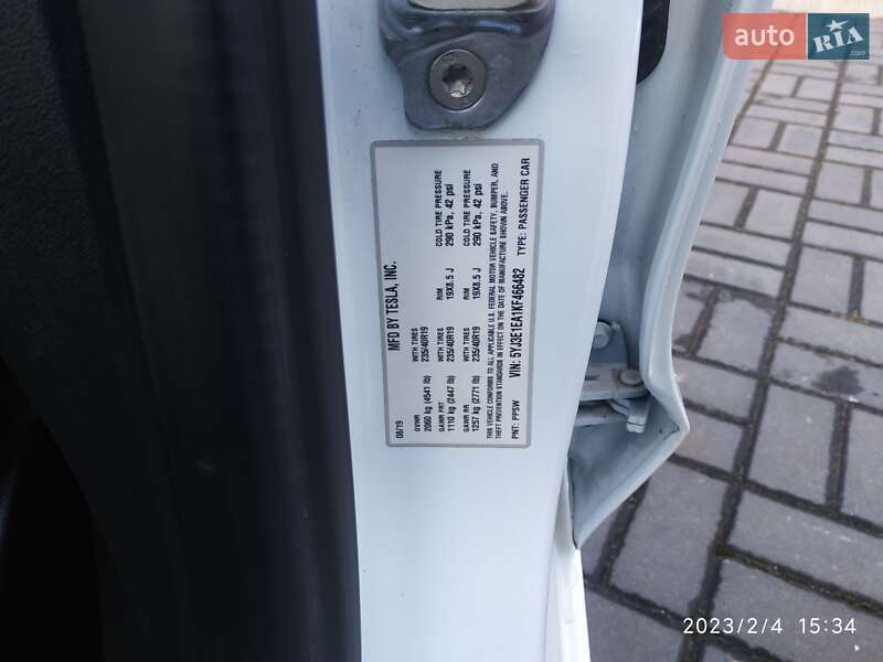 Седан Tesla Model 3 2019 в Кременчуці