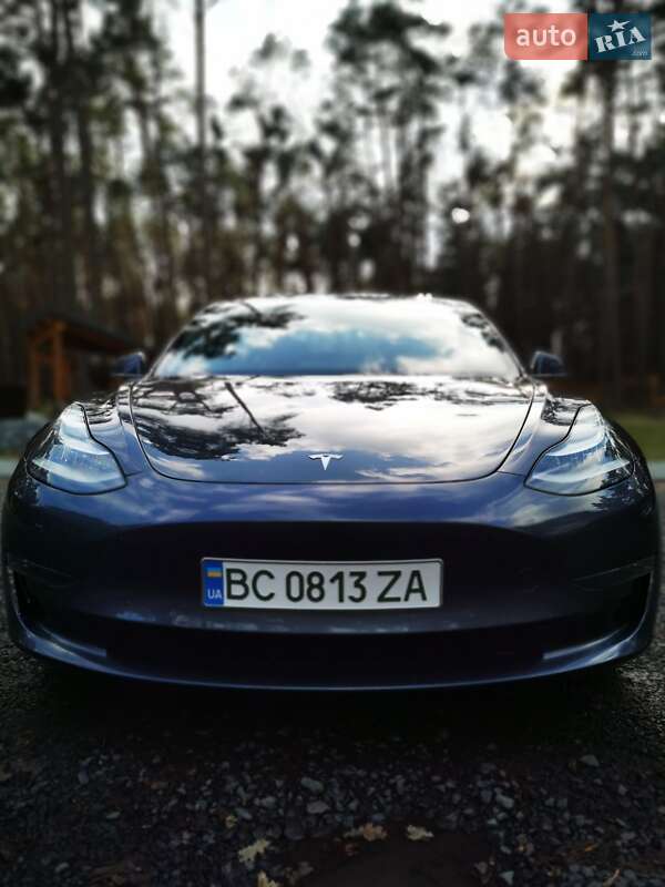 Седан Tesla Model 3 2020 в Ковелі