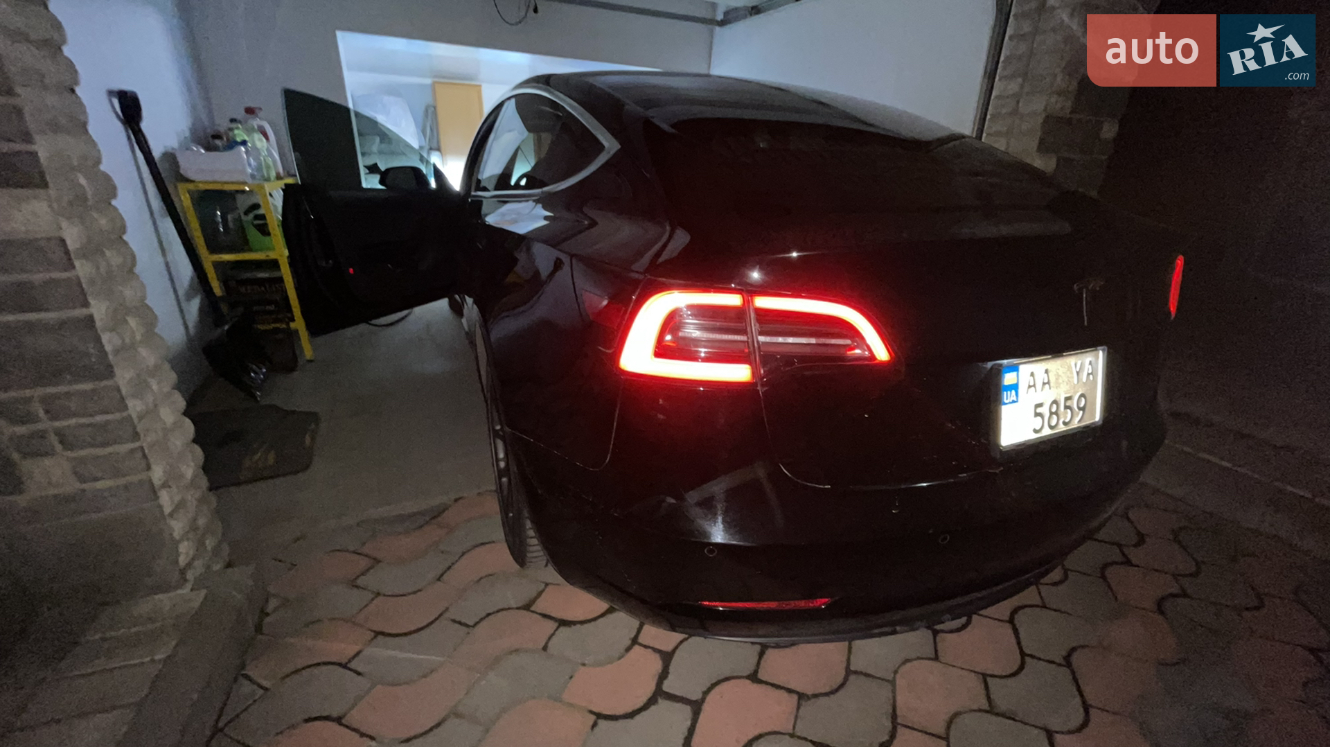 2018 Tesla Model 3 - мініатюра 9