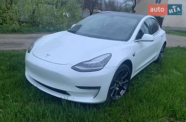 Седан Tesla Model 3 2020 в Харкові