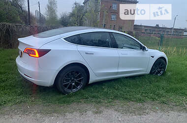 Седан Tesla Model 3 2020 в Харькове