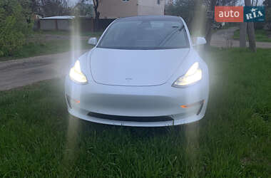 Седан Tesla Model 3 2020 в Харкові