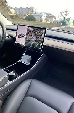 Седан Tesla Model 3 2019 в Харкові