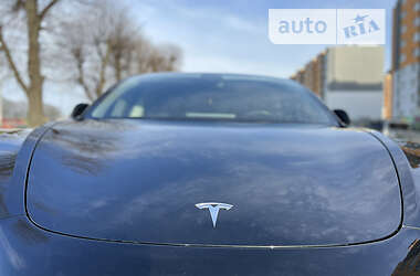 Седан Tesla Model 3 2019 в Вінниці