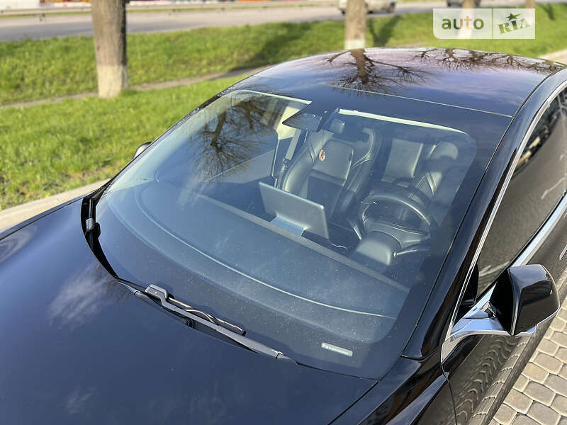 Седан Tesla Model 3 2019 в Виннице