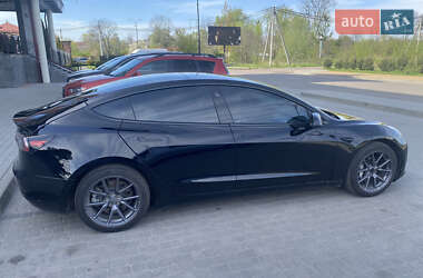 Седан Tesla Model 3 2019 в Шептицькому