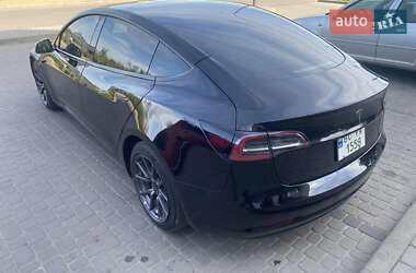 Седан Tesla Model 3 2019 в Шептицькому