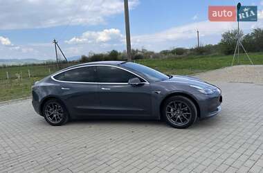 Седан Tesla Model 3 2018 в Хусте