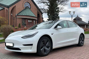 Седан Tesla Model 3 2018 в 