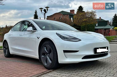 Седан Tesla Model 3 2018 в Киеве