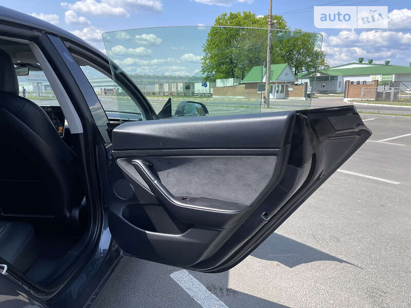 Седан Tesla Model 3 2021 в Киеве фото 25 Седан Tesla Model 3 2021 в Киеве