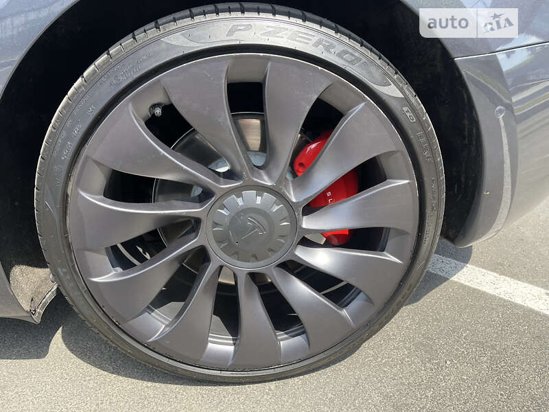 Седан Tesla Model 3 2021 в Киеве фото 50 Седан Tesla Model 3 2021 в Киеве