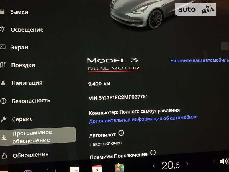 Седан Tesla Model 3 2021 в Умані