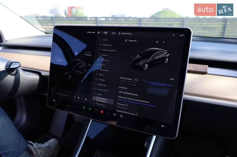 Седан Tesla Model 3 2019 в Мукачево