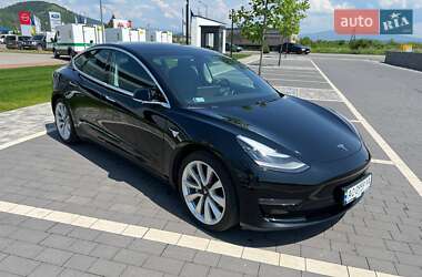 Седан Tesla Model 3 2019 в Мукачево