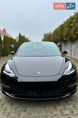 Tesla Model 3 2019