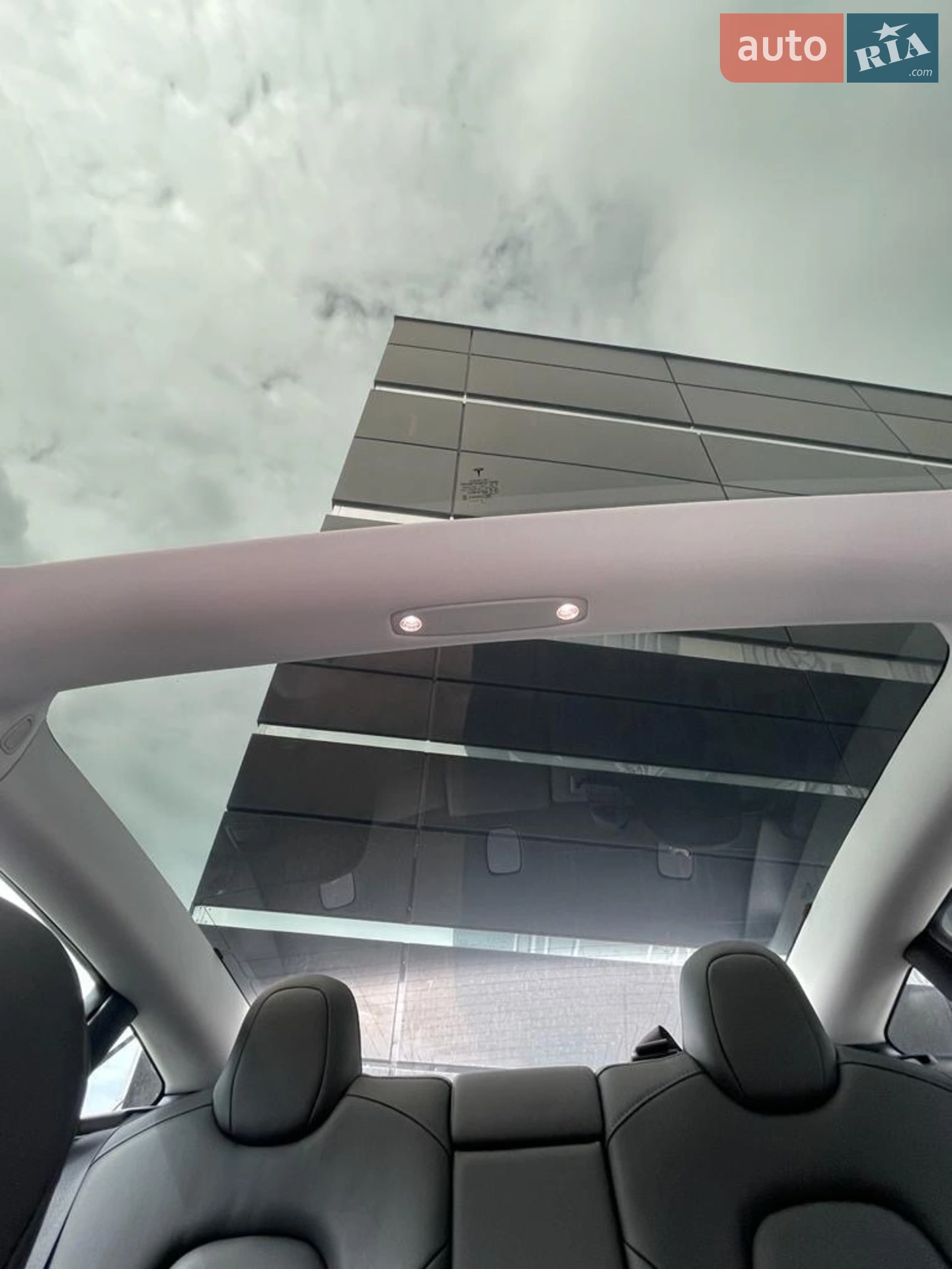 2020 Tesla Model 3 - мініатюра 4