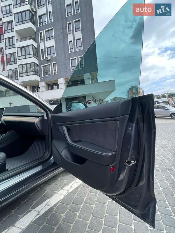 Седан Tesla Model 3 2020 в Львове фото 11 Седан Tesla Model 3 2020 в Львове