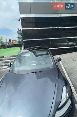 Седан Tesla Model 3 2020 в Львові