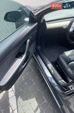 Седан Tesla Model 3 2020 в Львове