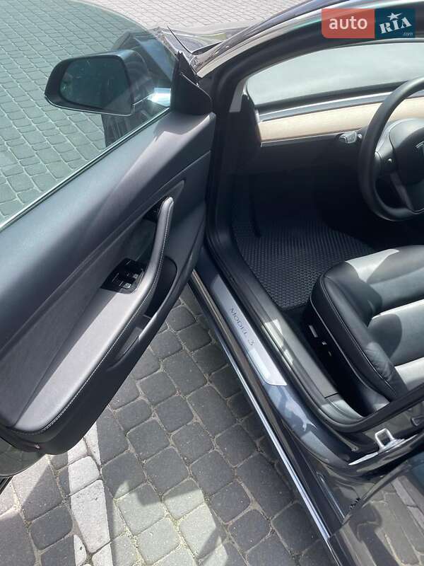 Седан Tesla Model 3 2020 в Львове фото 27 Седан Tesla Model 3 2020 в Львове