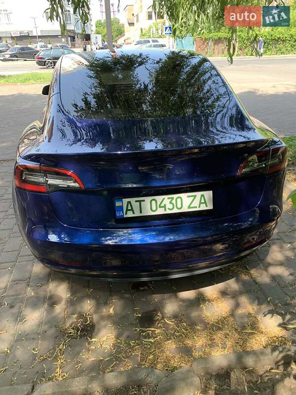 Седан Tesla Model 3 2020 в Ивано-Франковске