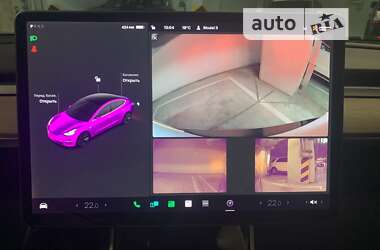 Седан Tesla Model 3 2020 в 