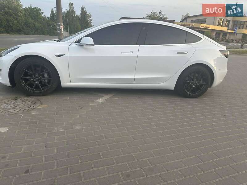 Седан Tesla Model 3 2020 в Шепетовке фото 3 Седан Tesla Model 3 2020 в Шепетовке