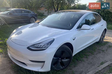 Седан Tesla Model 3 2020 в Харкові