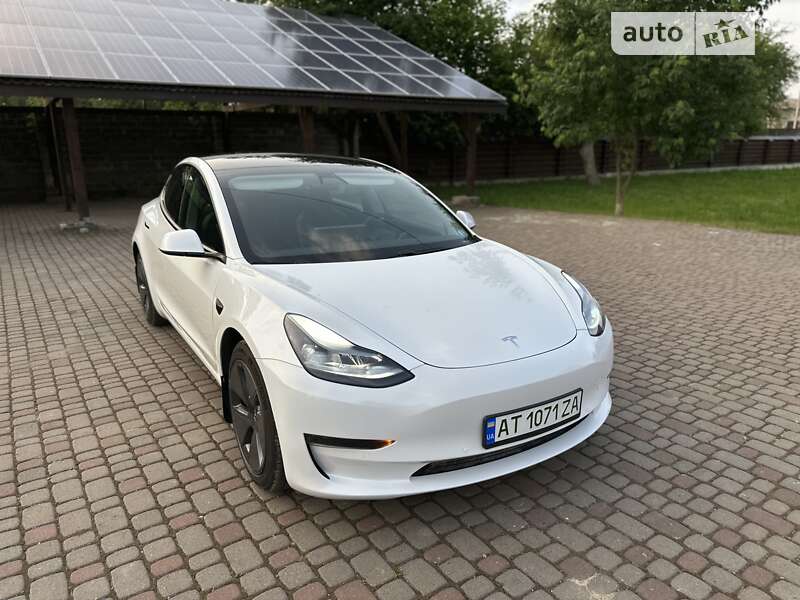 Седан Tesla Model 3 2021 в Калуше фото 5 Седан Tesla Model 3 2021 в Калуше
