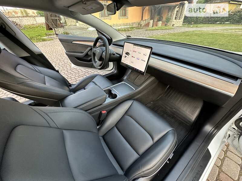 Седан Tesla Model 3 2021 в Калуше фото 25 Седан Tesla Model 3 2021 в Калуше