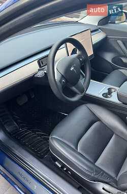 Седан Tesla Model 3 2020 в Хмельницком