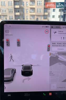 Седан Tesla Model 3 2018 в Киеве