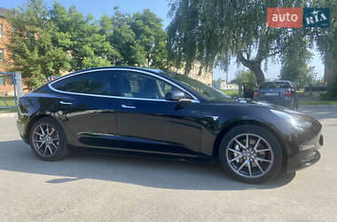 Седан Tesla Model 3 2019 в Києві
