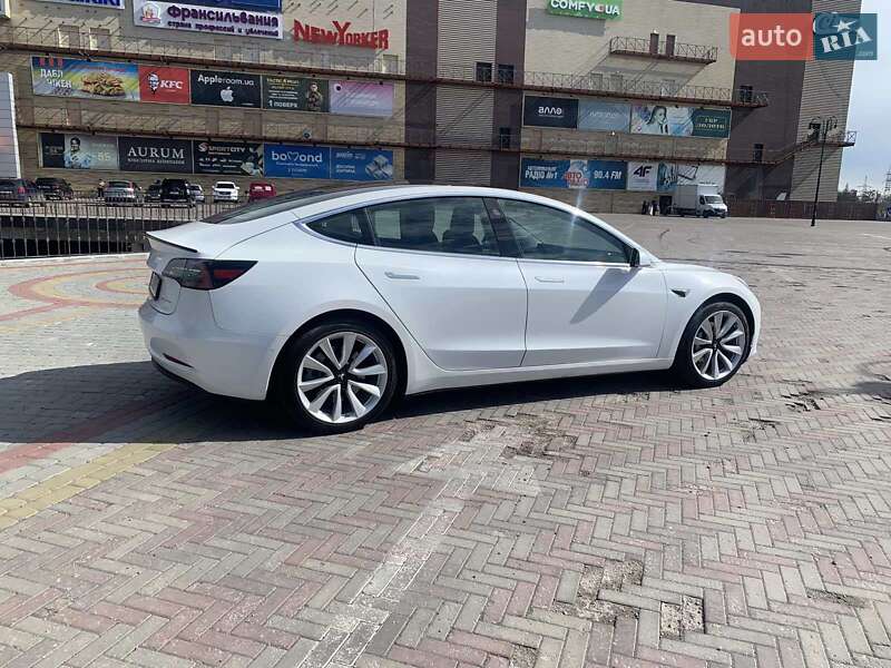 Седан Tesla Model 3 2019 в Харькове