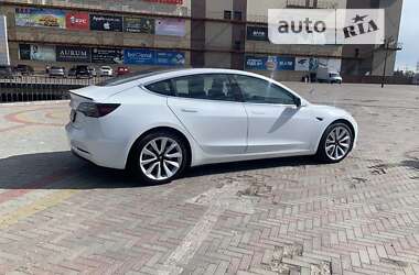 Седан Tesla Model 3 2019 в Харкові