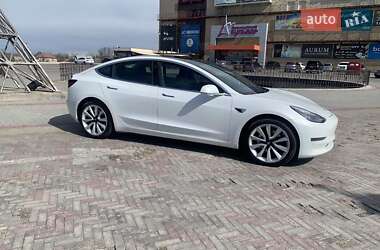 Седан Tesla Model 3 2019 в Харкові